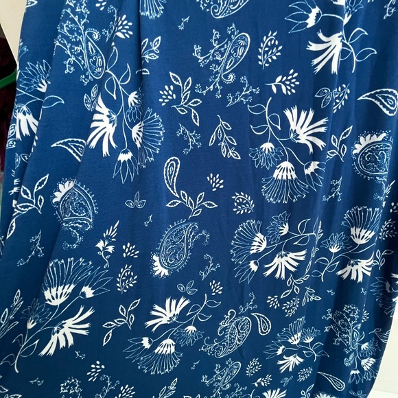 Kaileigh Daisy Wrap Maxi Skirt size m  NWT - Picture 7 of 9